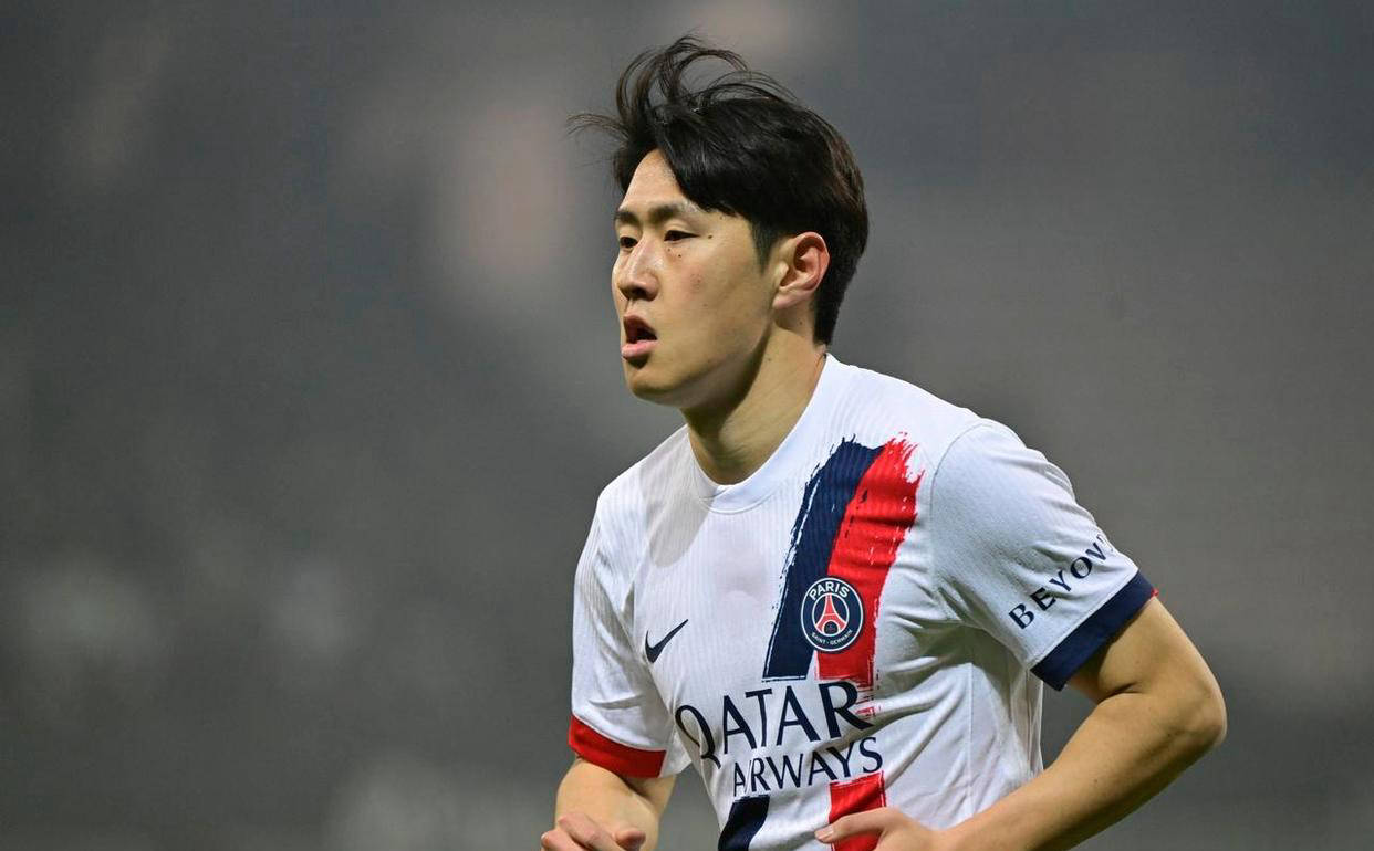 法甲榜首易主，巴黎圣日耳曼3连胜强势夺冠